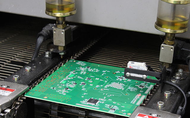 什么是主板？主板上芯片组的功能定义