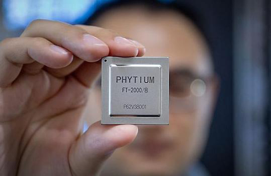 用国产CPU，让国产主板提升性能，助力当今科技行业的高效发展！
